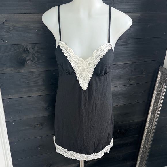 Vintage y2k Victorias Secret Lace Trim Night Gown babydoll - Picture 1 of 4